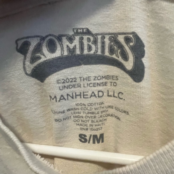 never worn before - Picture 3 of 3